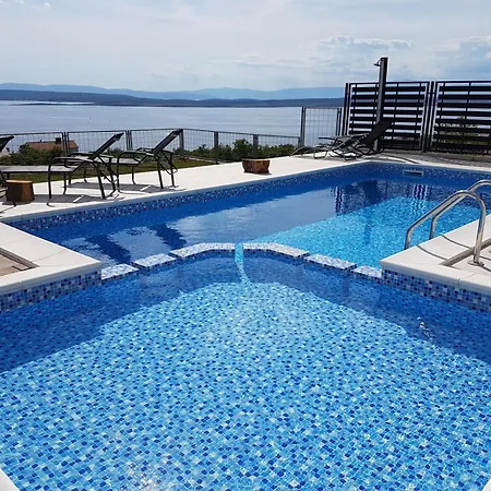 Del Mar Villa *