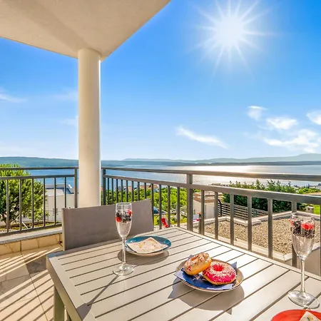 Del Mar Villa